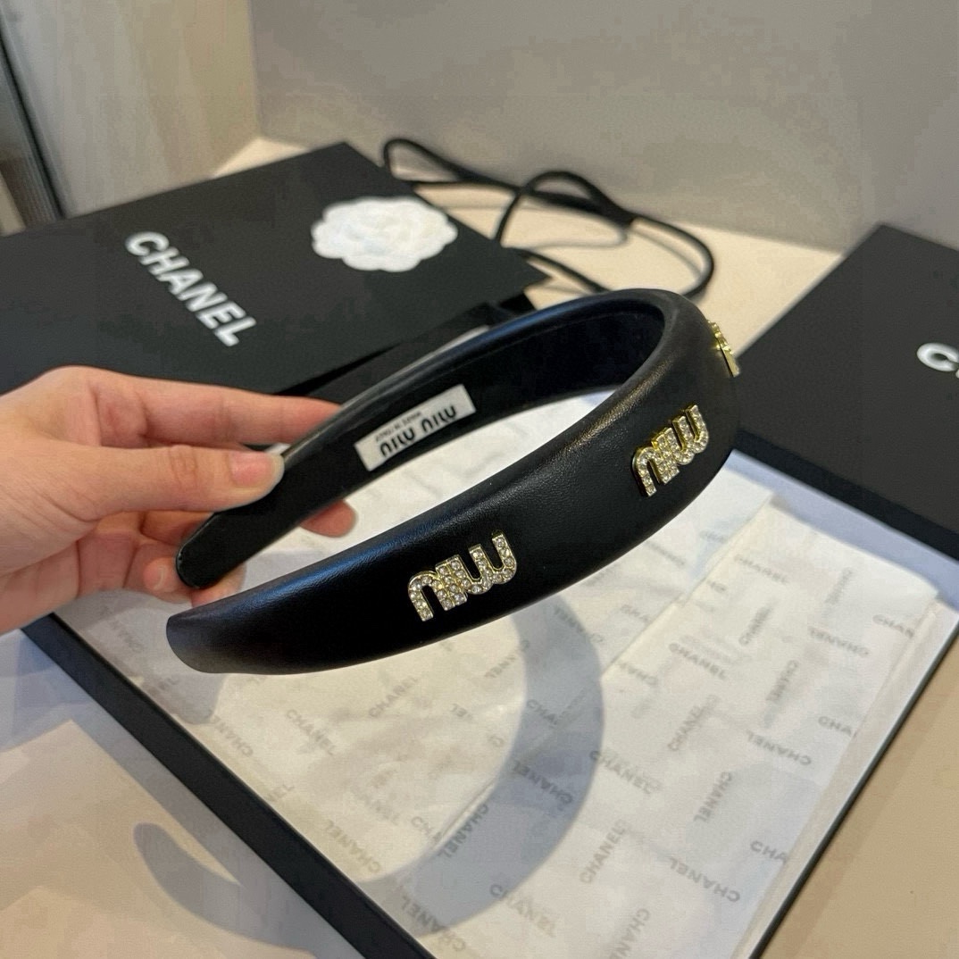 🆕

miumiu新款发箍