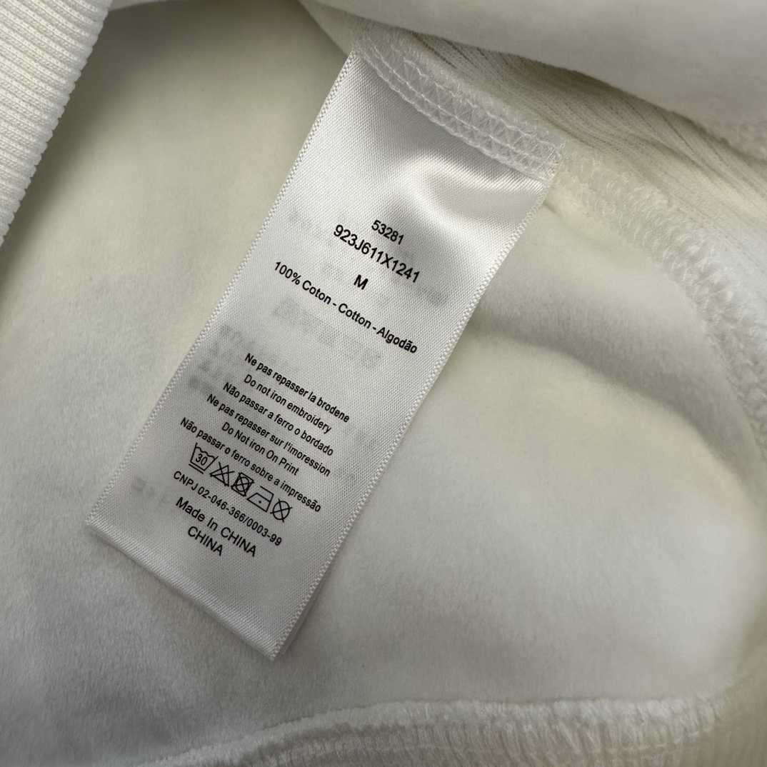 DR Hooded Sweatshirt: Stylish & Comfortable - Black, Grey & White Options 8 i1756972762 8166 6