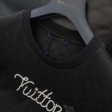 ,LouisVuitton 路易威登,2025夏季最新款,专柜同步有售,原单狠货,时尚休闲圆领短袖T恤, ,LouisVuitton 路易威登,2025夏季最新款,专柜同步有售,原单狠货,时尚休闲圆领短袖T恤,