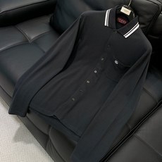 ,Gucci 古驰,2025秋季最新款,专柜同步有售,原单狠货,时尚休闲翻领长袖上衣,上身很有特点!吸睛 ,Gucci 古驰,2025秋季最新款,专柜同步有售,原单狠货,时尚休闲翻领长袖上衣,上身很有特点!吸睛