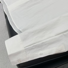 ,Gucci 古驰,2025秋季最新款,专柜同步有售,原单狠货,时尚休闲长袖衬衫,上身很有特点!吸睛而有 ,Gucci 古驰,2025秋季最新款,专柜同步有售,原单狠货,时尚休闲长袖衬衫,上身很有特点!吸睛而有
