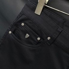 颜色:黑,黑蓝,Burberry 巴宝莉,2025秋季最新品,专柜同步有售,原单狠货,时尚休闲裤,进口原 颜色:黑,黑蓝,Burberry 巴宝莉,2025秋季最新品,专柜同步有售,原单狠货,时尚休闲裤,进口原