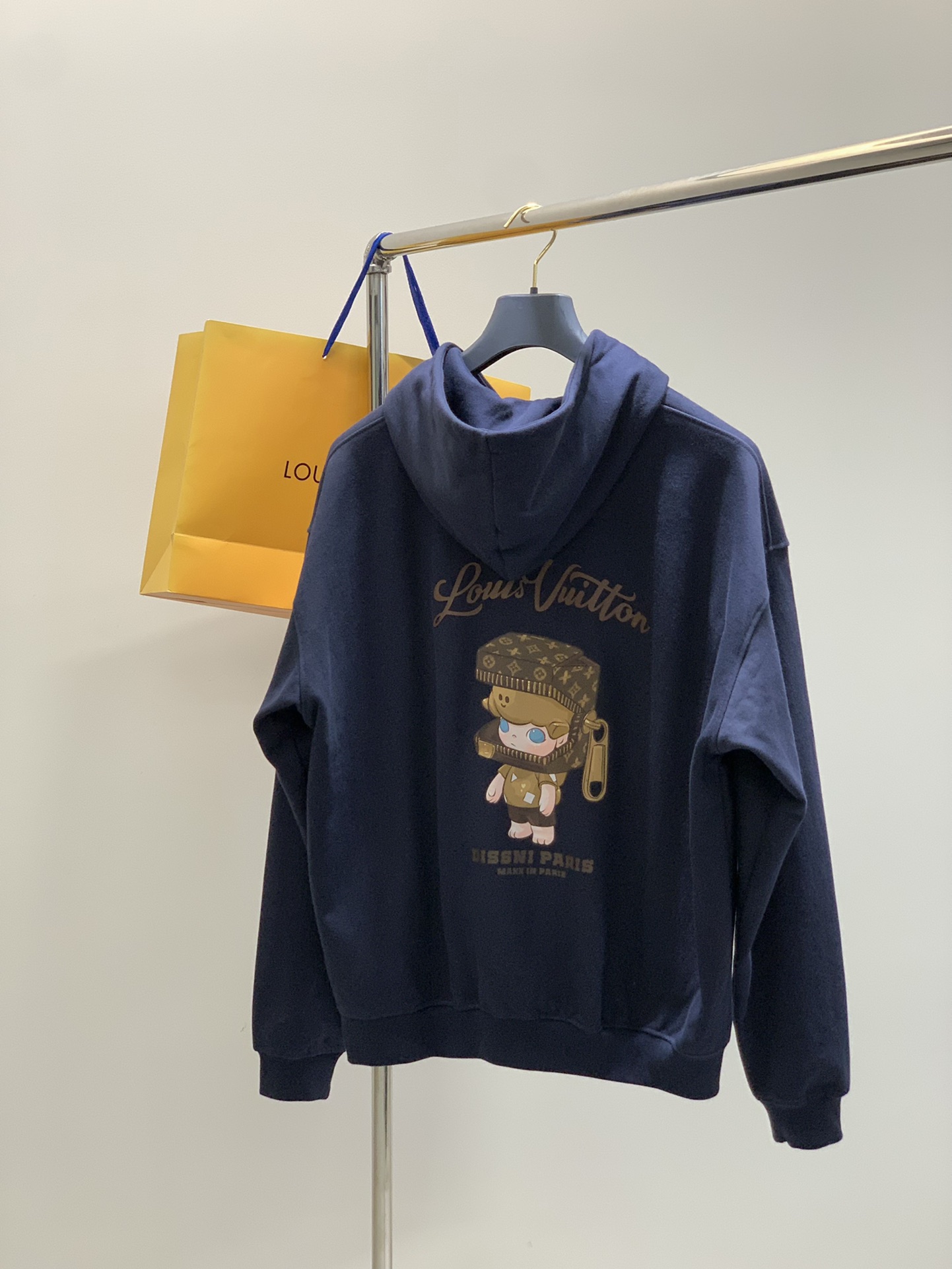 ，LouisVuitton 路易威登，2025秋季最新款，专柜同步有售，原单狠货，时尚休闲连帽外套，上身