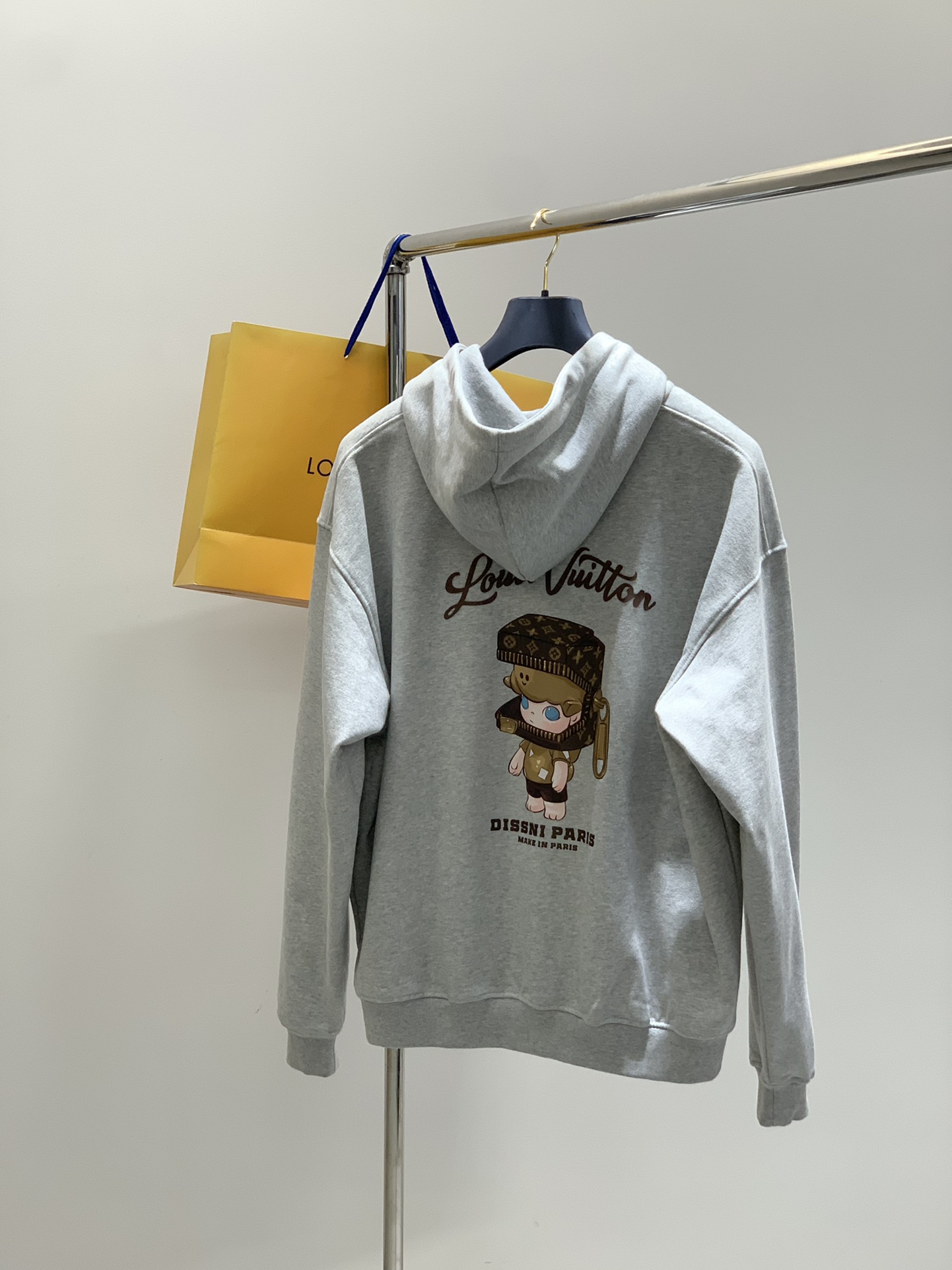 ，LouisVuitton 路易威登，2025秋季最新款，专柜同步有售，原单狠货，时尚休闲连帽外套，上身