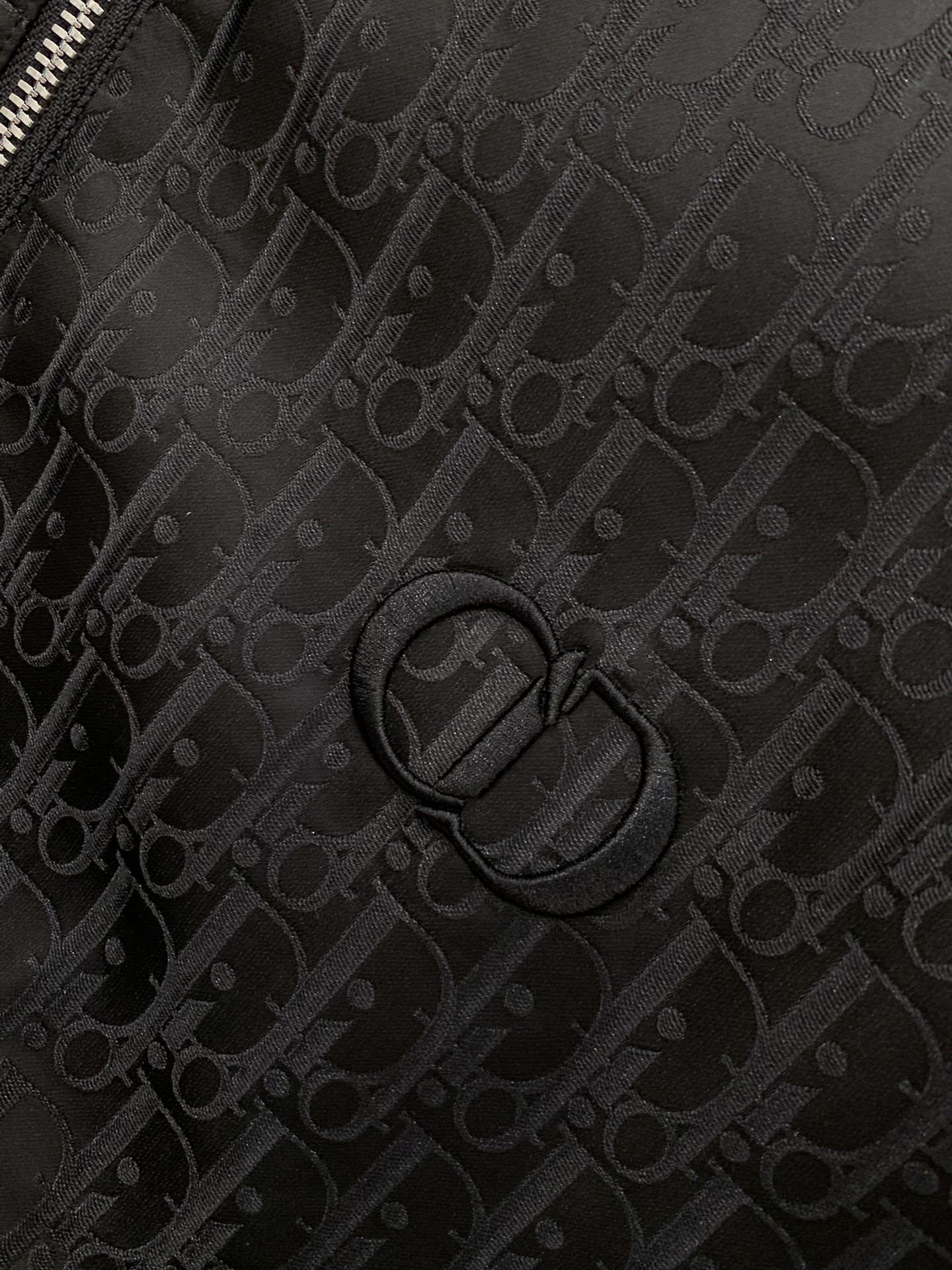 ，Dior 迪奥， 2025秋季新品，专柜同步有售，简约时尚休闲夹克外套，原版进口面料，舒适透气，顶级刺