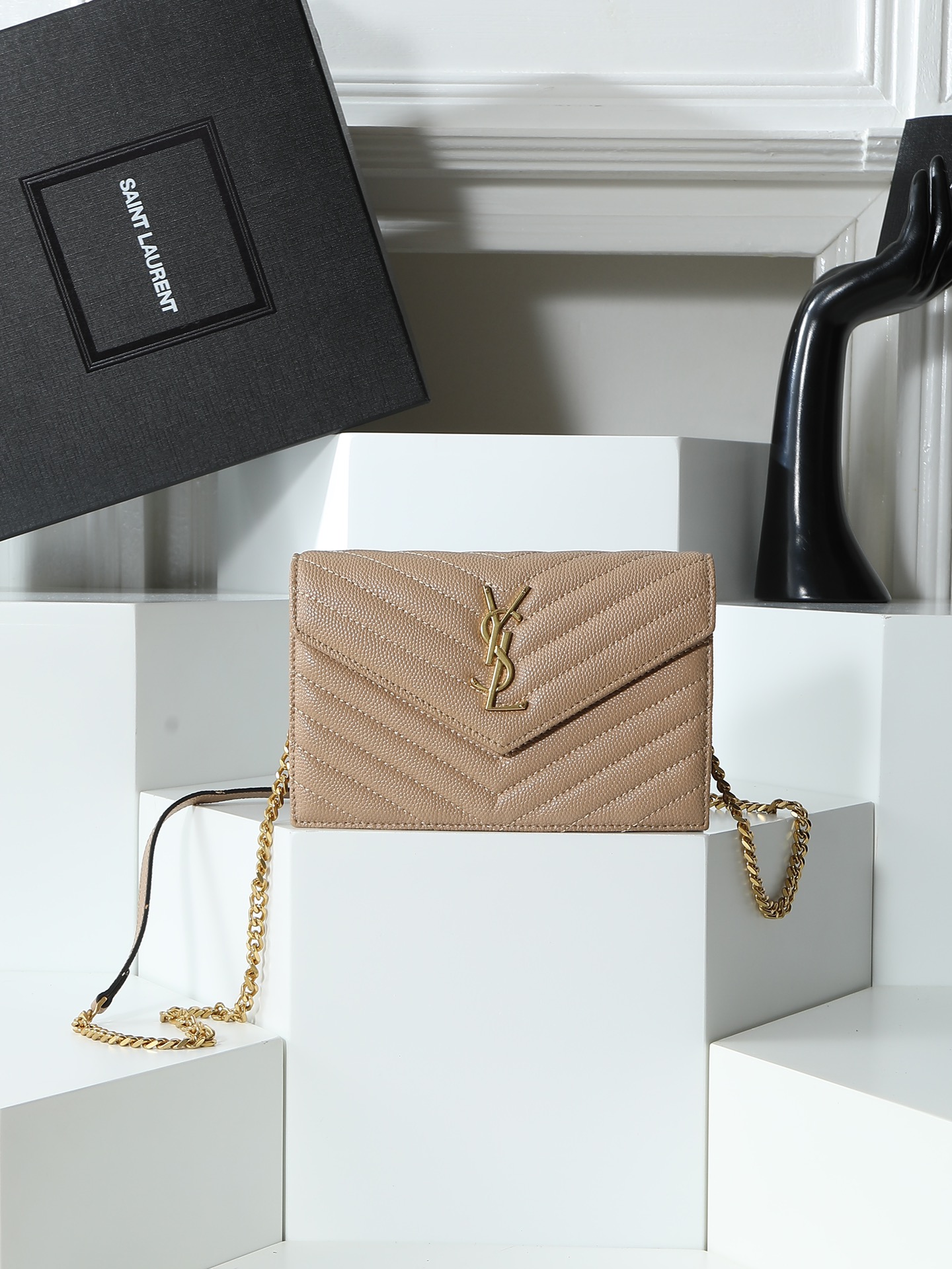 Saint Laurent Beige 20×17×6cm crossbody 20x17 everyday