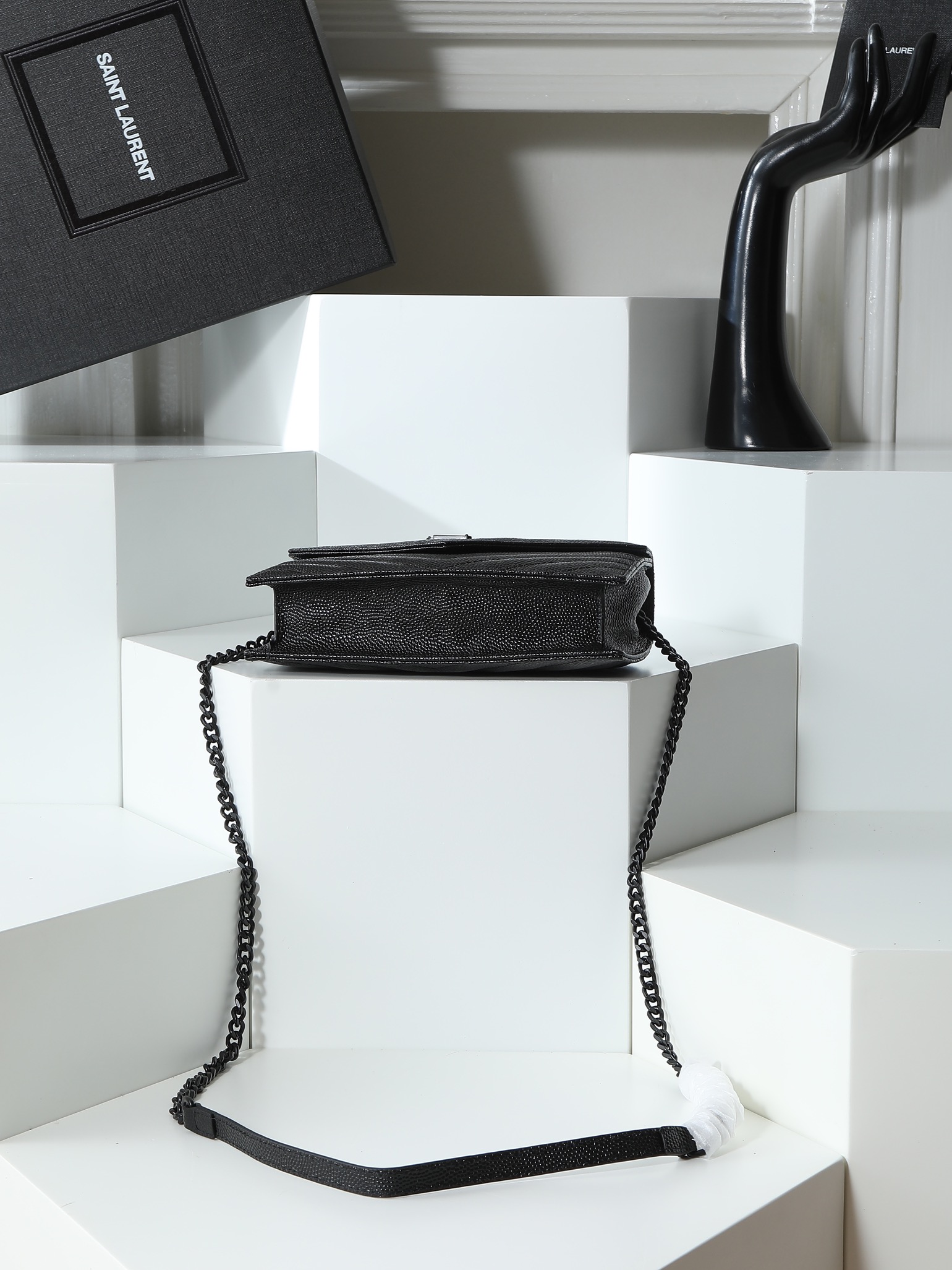 Saint Laurent Envelope Black 20×17×6cm crossbody 20x17 everyday