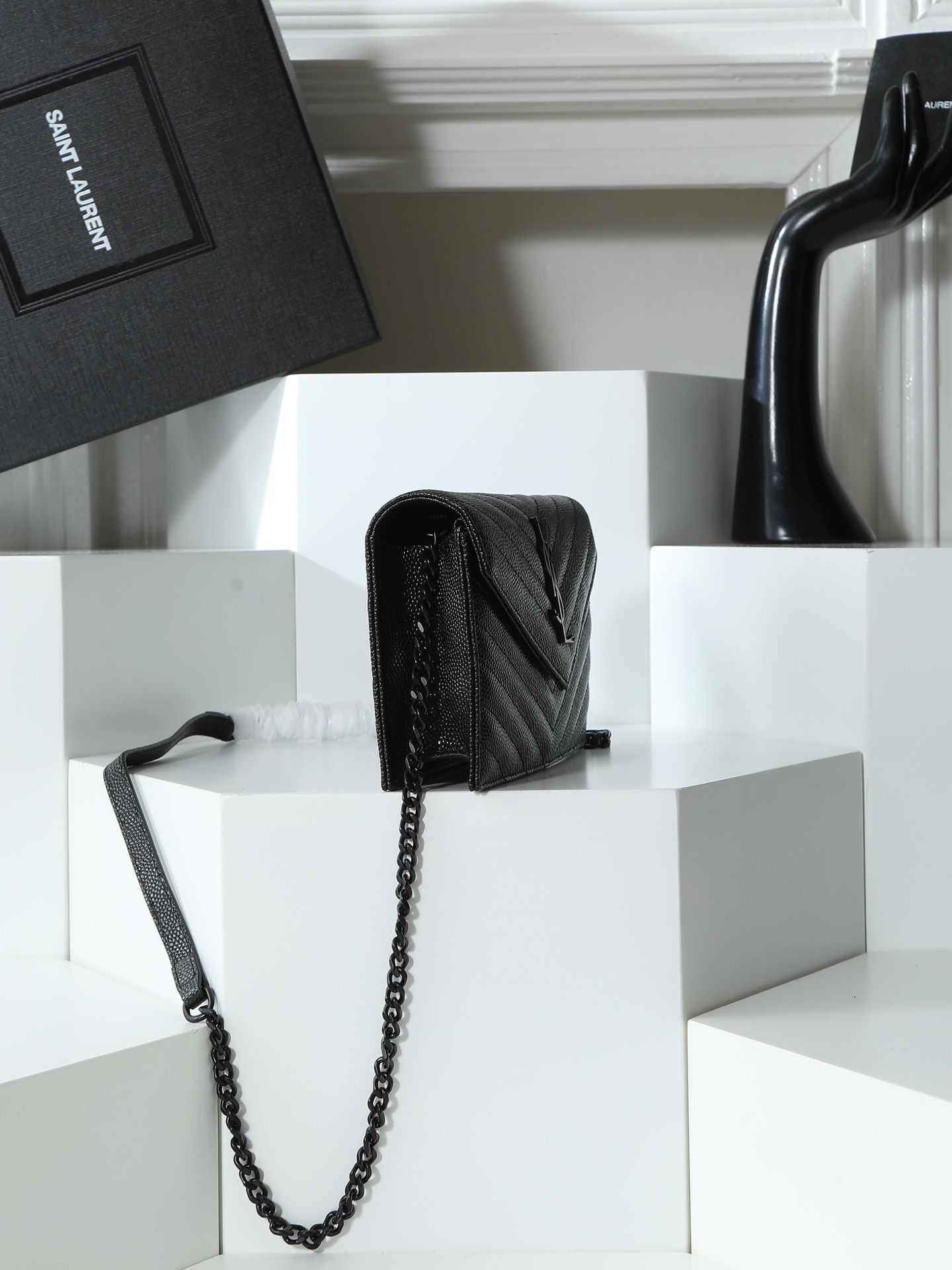 Saint Laurent Envelope Black 20×17×6cm crossbody 20x17 everyday