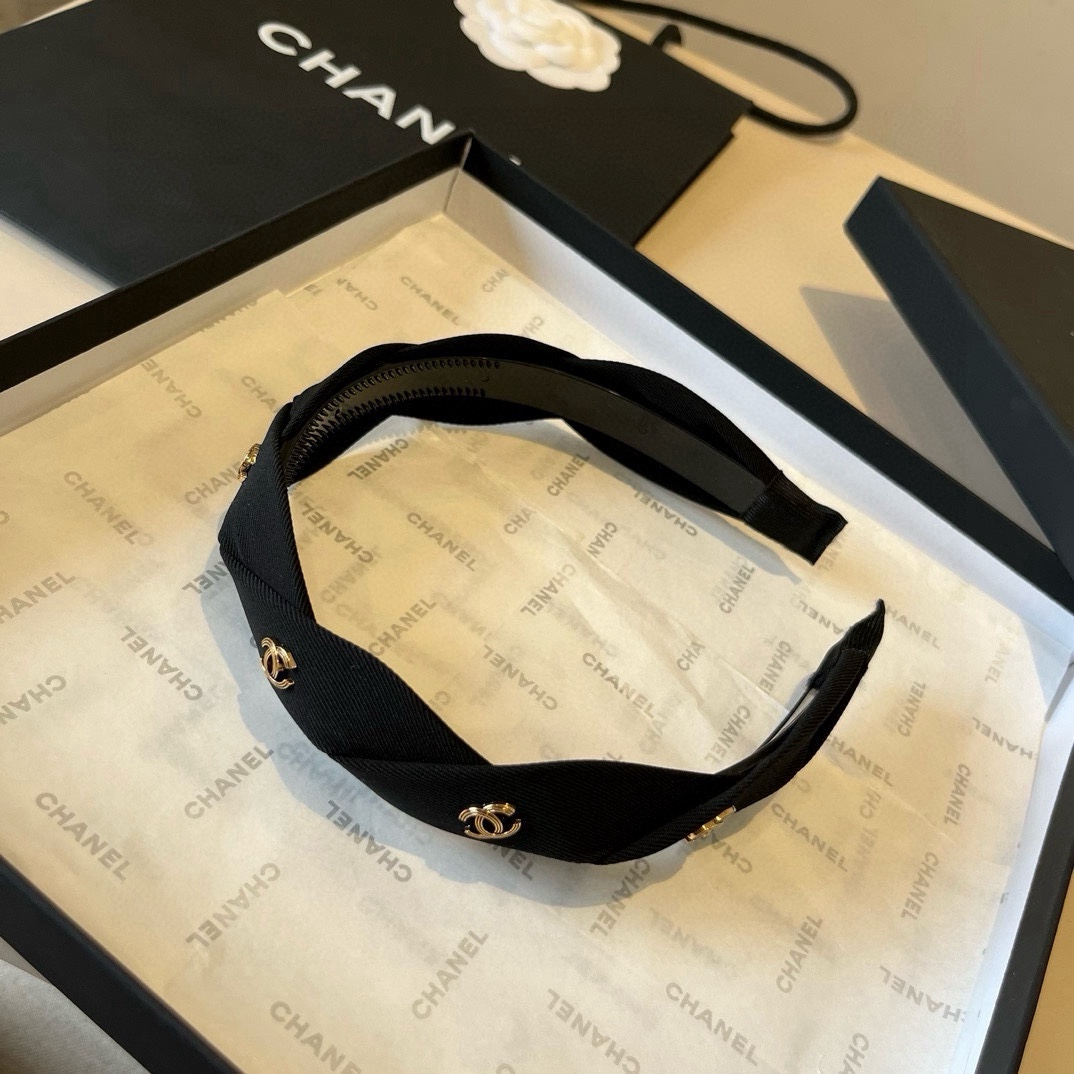 🆕

chanel 香奈儿新款发箍