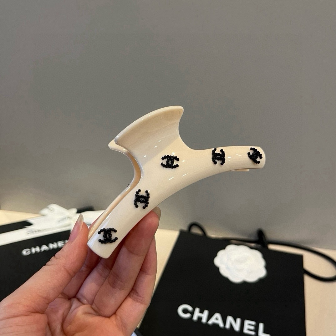 🆕

Chanel香奈儿新款发夹