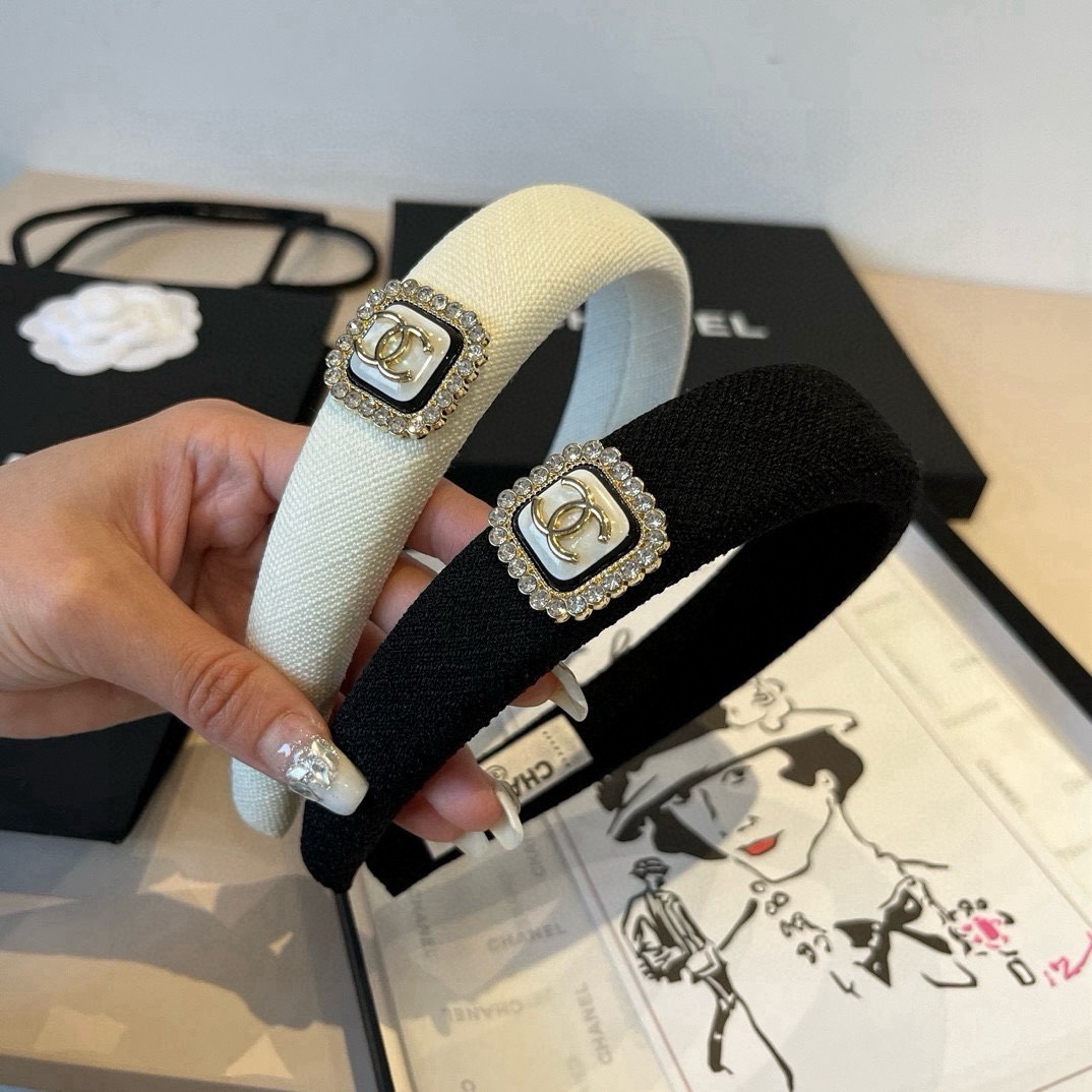 🆕

Chanel香奈儿蝴蝶结发箍