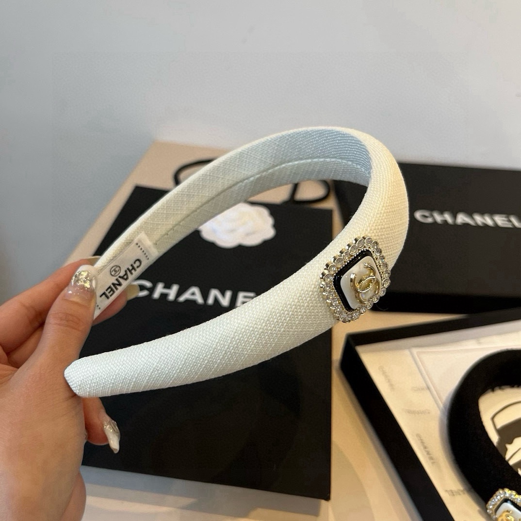 🆕

Chanel香奈儿蝴蝶结发箍