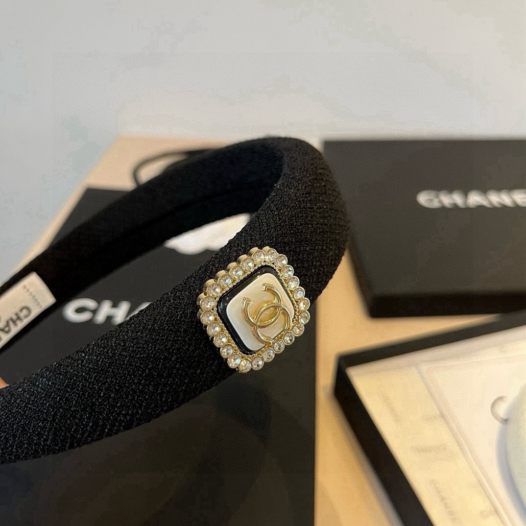 🆕

Chanel香奈儿蝴蝶结发箍