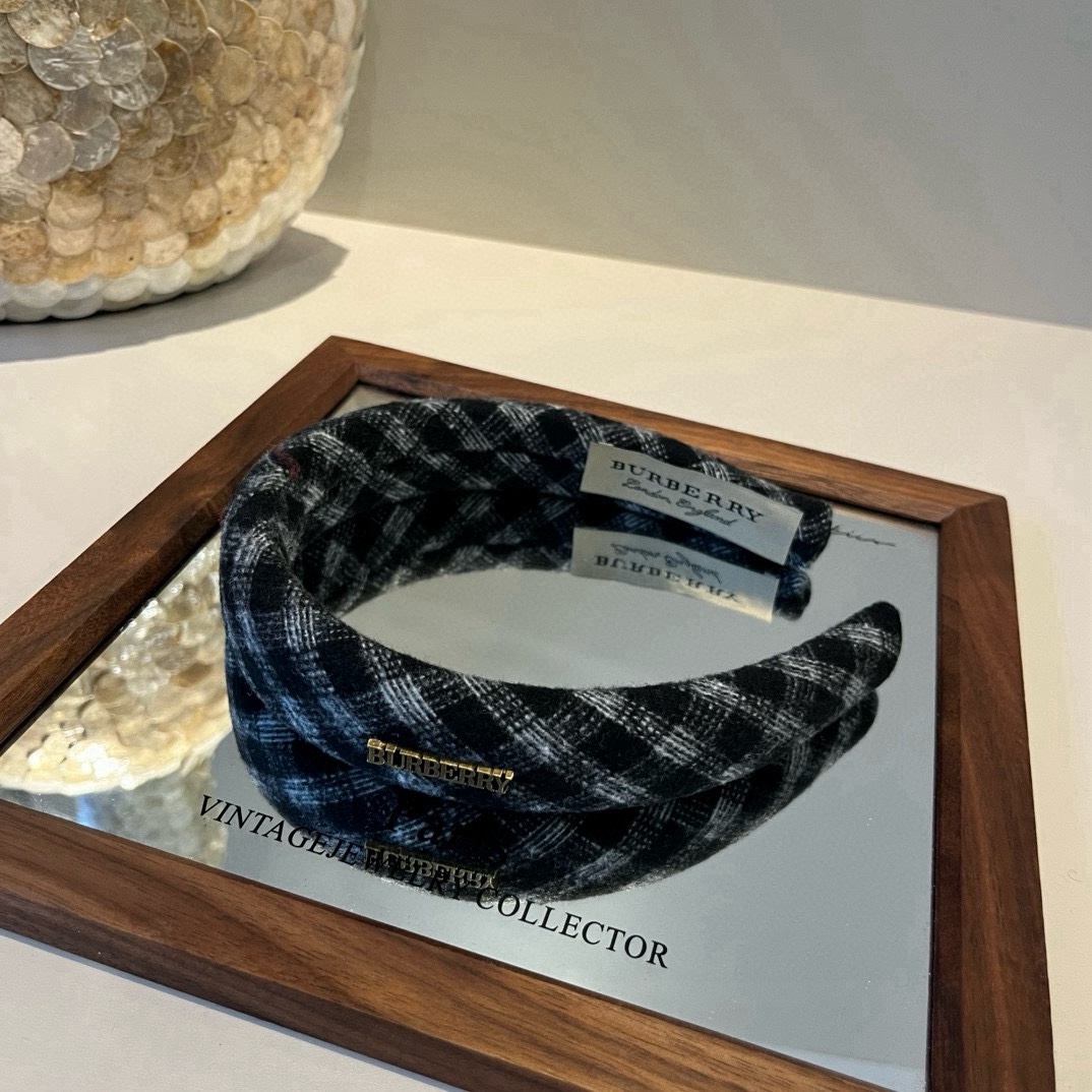 🆕

Burberry巴宝莉新款发箍