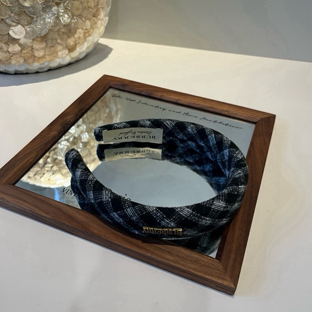🆕

Burberry巴宝莉新款发箍