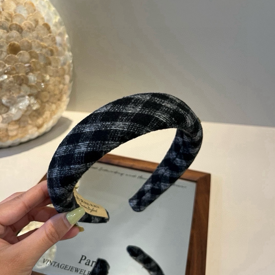 🆕

Burberry巴宝莉新款发箍
