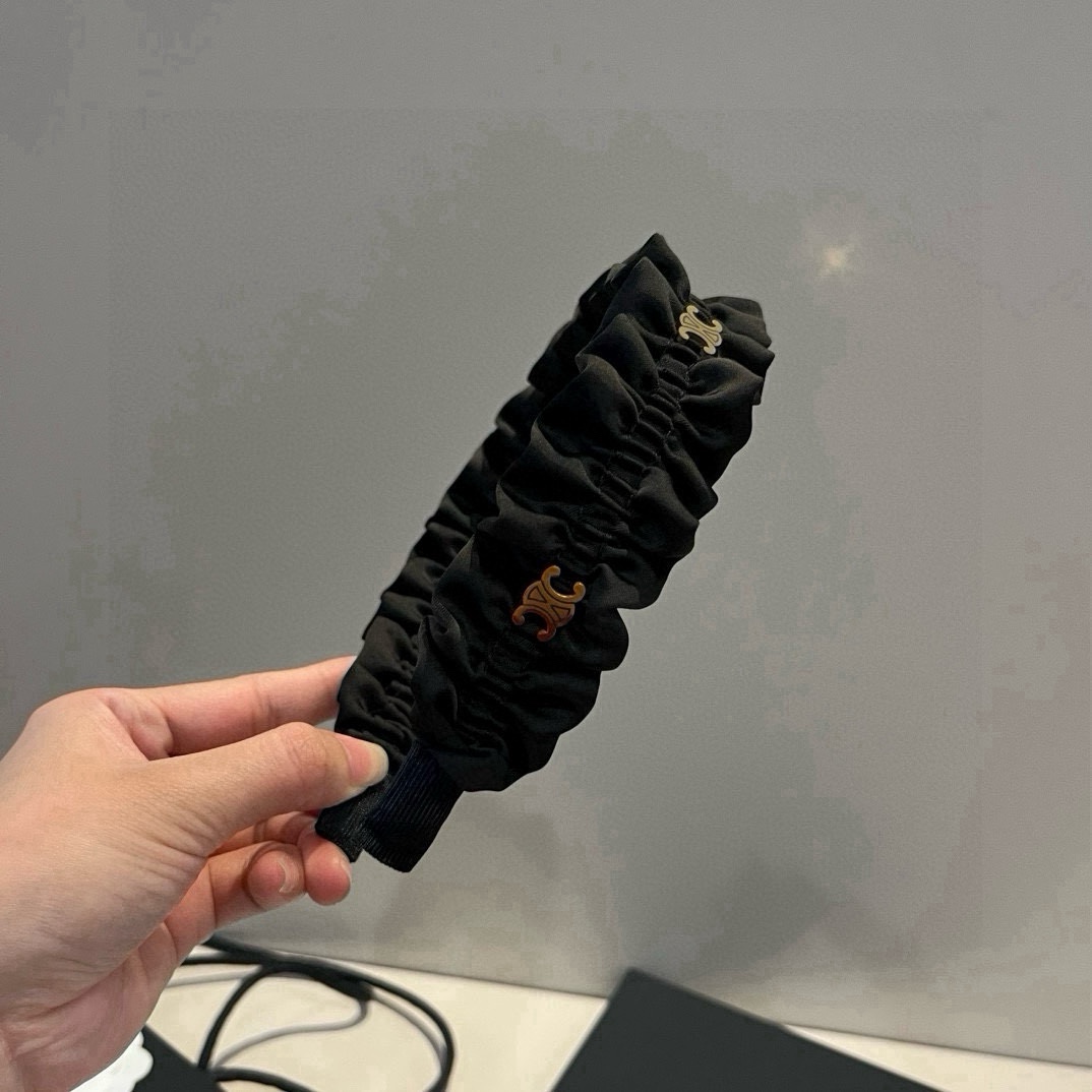 🆕


Celine赛琳发箍
