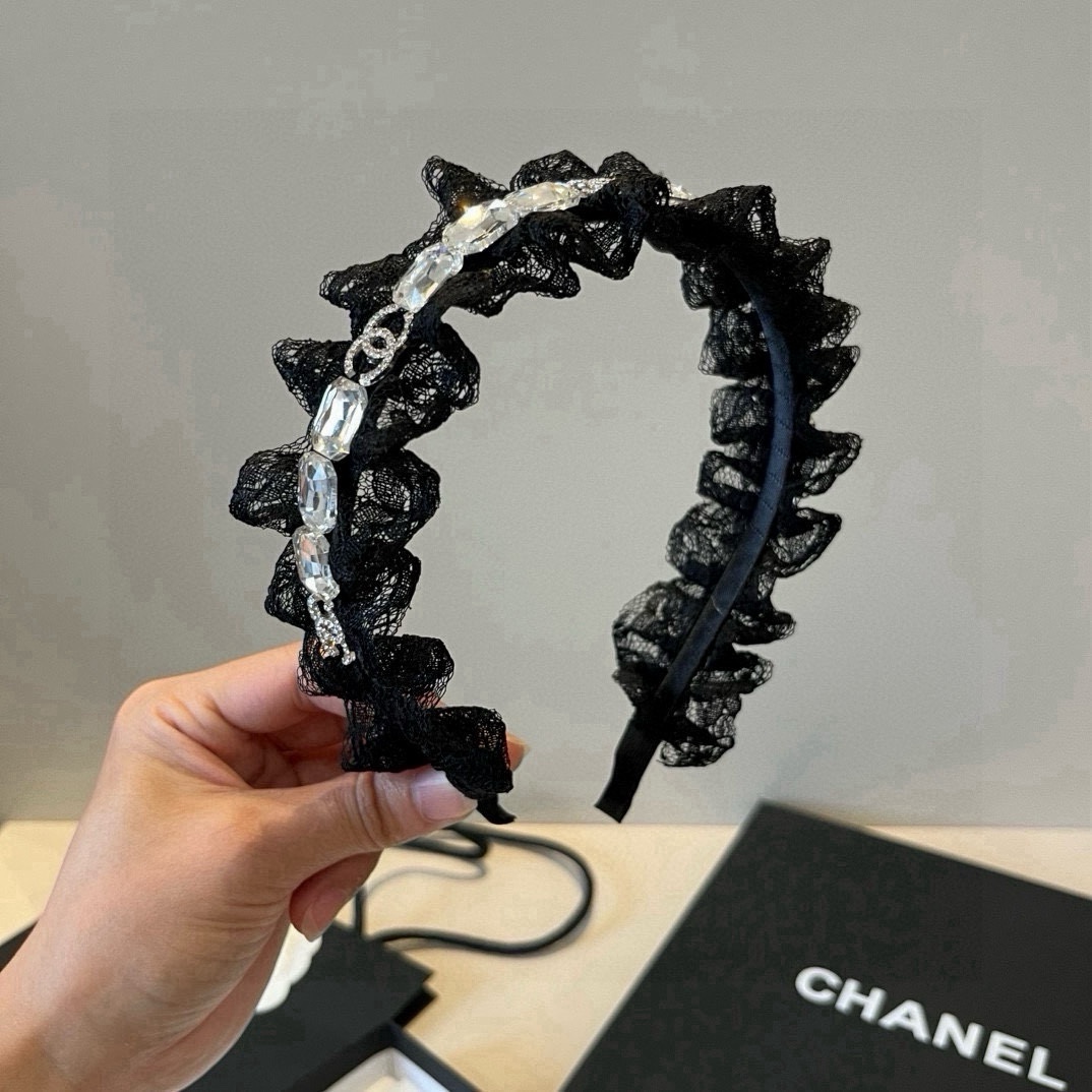 🆕 

Chanel香奈儿新款发箍
