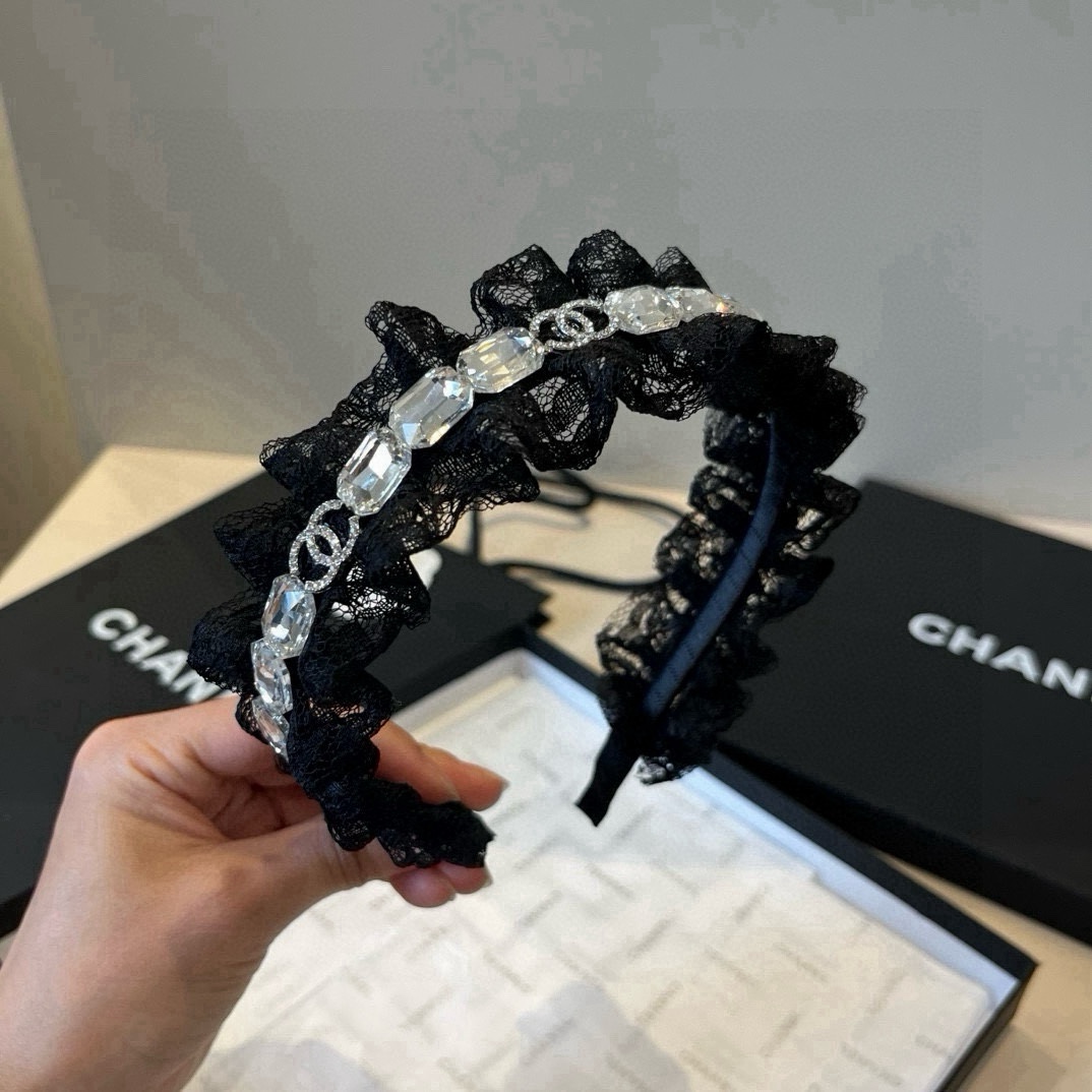 🆕 

Chanel香奈儿新款发箍
