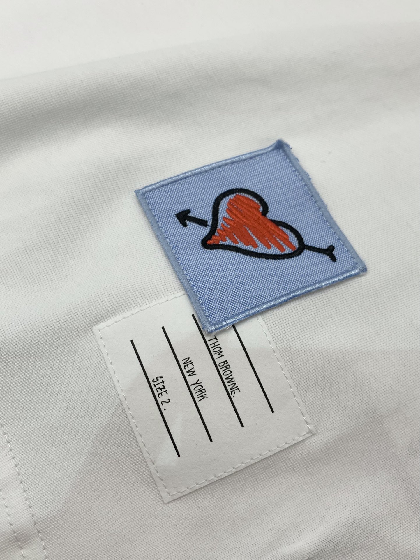 ，Thom Browne 汤姆·布朗 ，2025夏季最新品，时尚休闲圆领短袖T恤，专柜同步有售，原单狠货