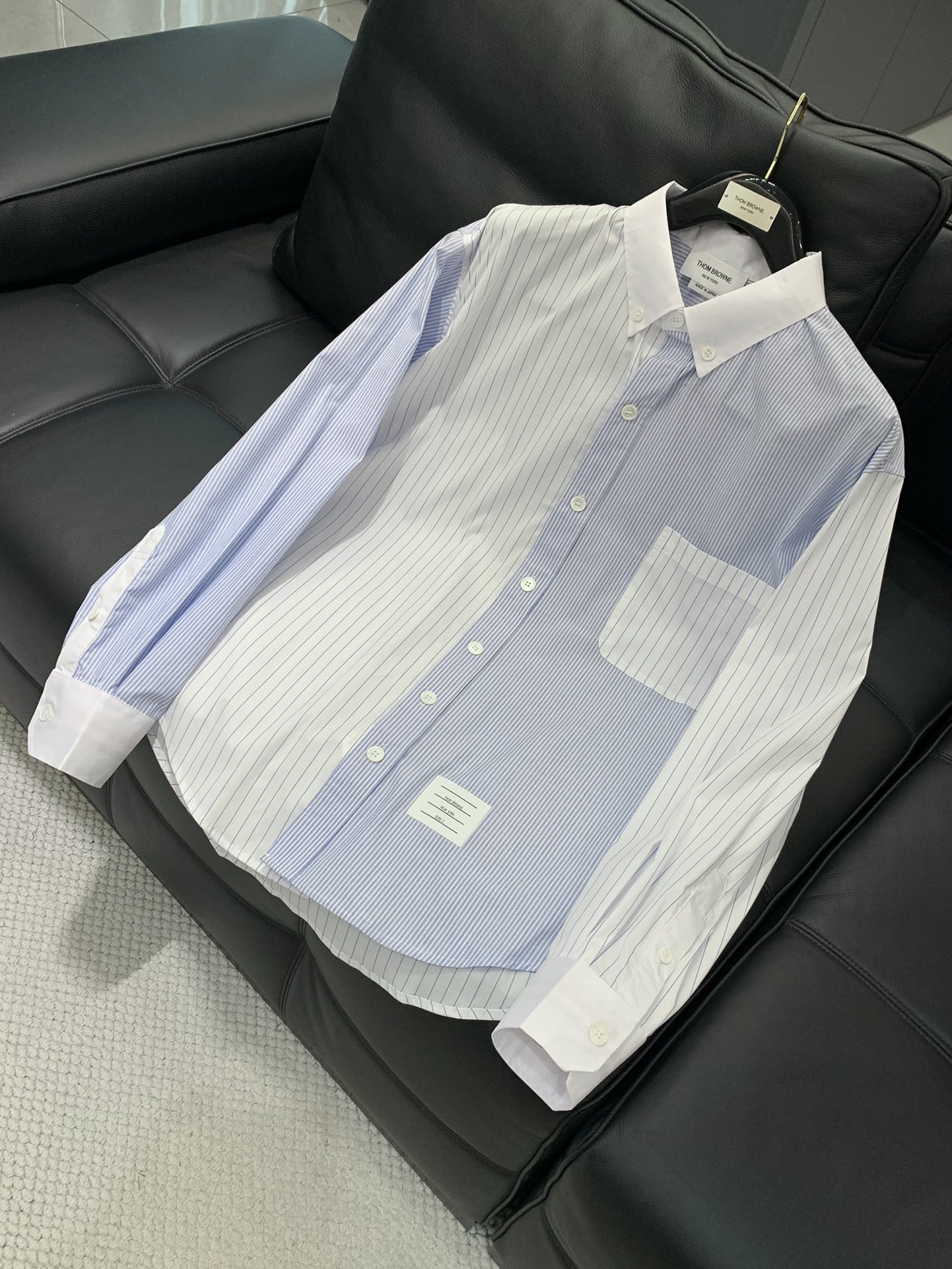 ，Thom Browne 汤姆·布朗 ，2025秋季最新品，时尚休闲长袖衬衫，专柜同步有售，原单狠货，采