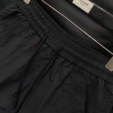 ,Dior 迪奥, 2025秋季新品,专柜同步有售,简约时尚休闲裤,原版进口面料,舒适透气,顶级印花工艺 ,Dior 迪奥, 2025秋季新品,专柜同步有售,简约时尚休闲裤,原版进口面料,舒适透气,顶级印花工艺
