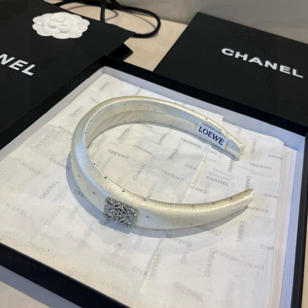 🆕

LOEWE罗意威发箍