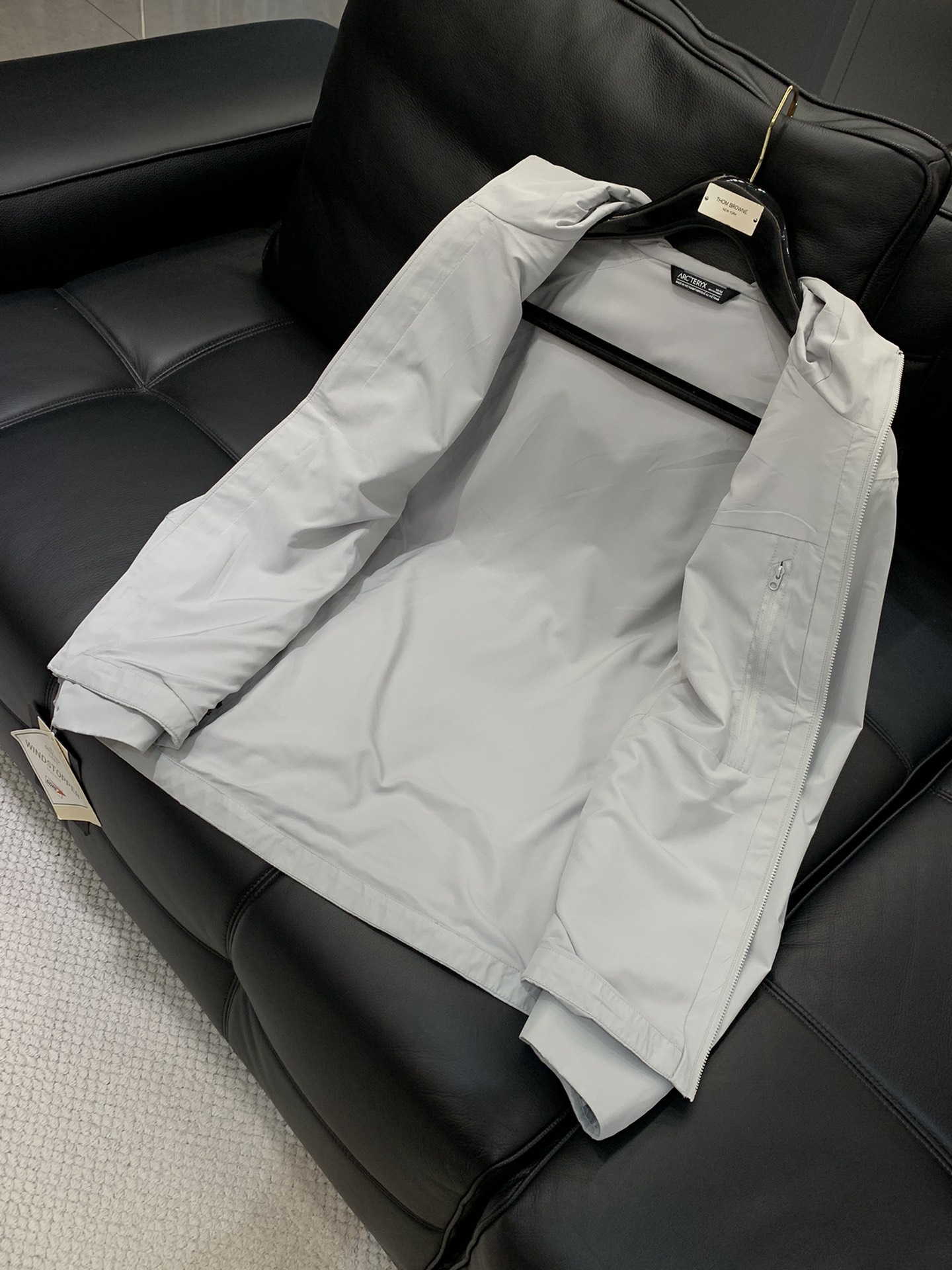 ，ARCTERYX 始祖鸟，2025秋季AW新品，时尚休闲连帽外套，专柜同步有售，原单狠货，进口原版面料