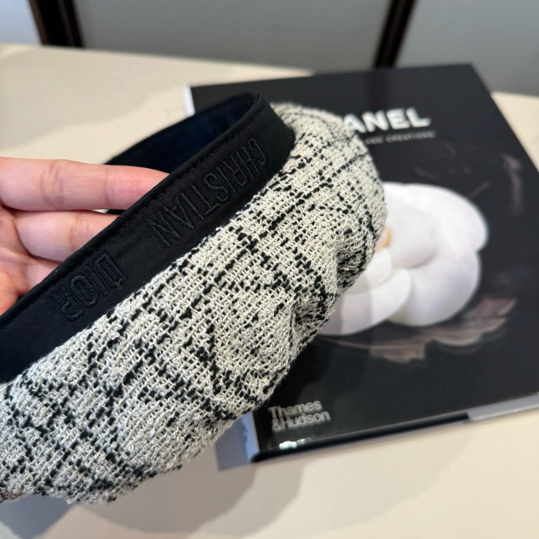 🆕

Dior迪奥新款贝雷帽，高端定制，头围57cm