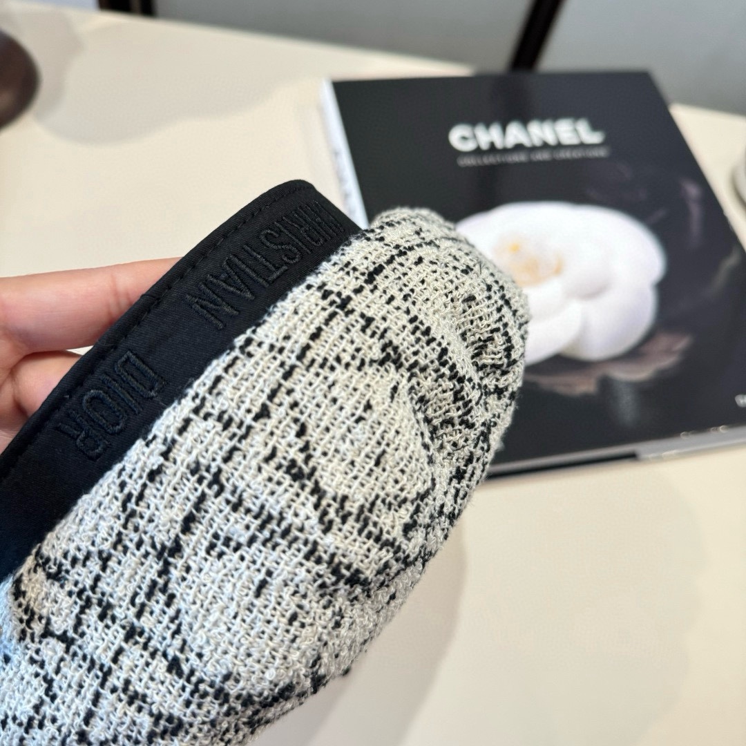 🆕

Dior迪奥新款贝雷帽，高端定制，头围57cm