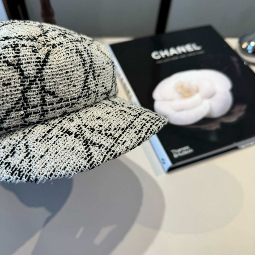 🆕

Dior迪奥新款鸭舌画家帽，高端定制，头围57cm