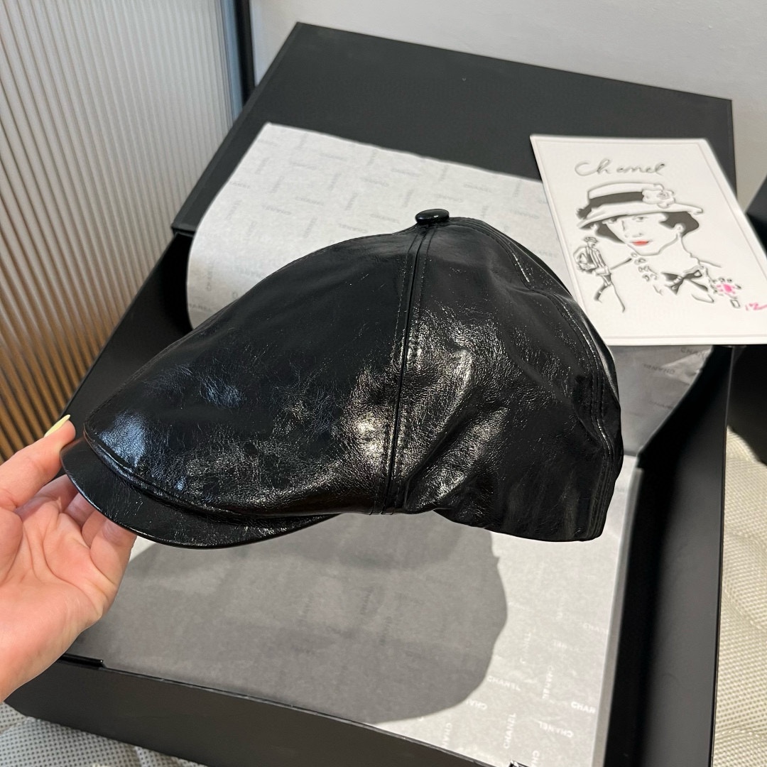 🆕

普拉达新款前进帽，高端定，头围57cm