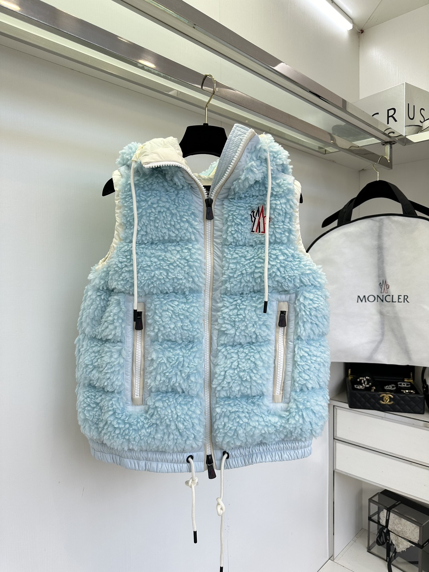 Moncler Inspired Padded Vest: Warm, Stylish, and Perfect for Autumn/Winter 7 i1757124404 5636 5