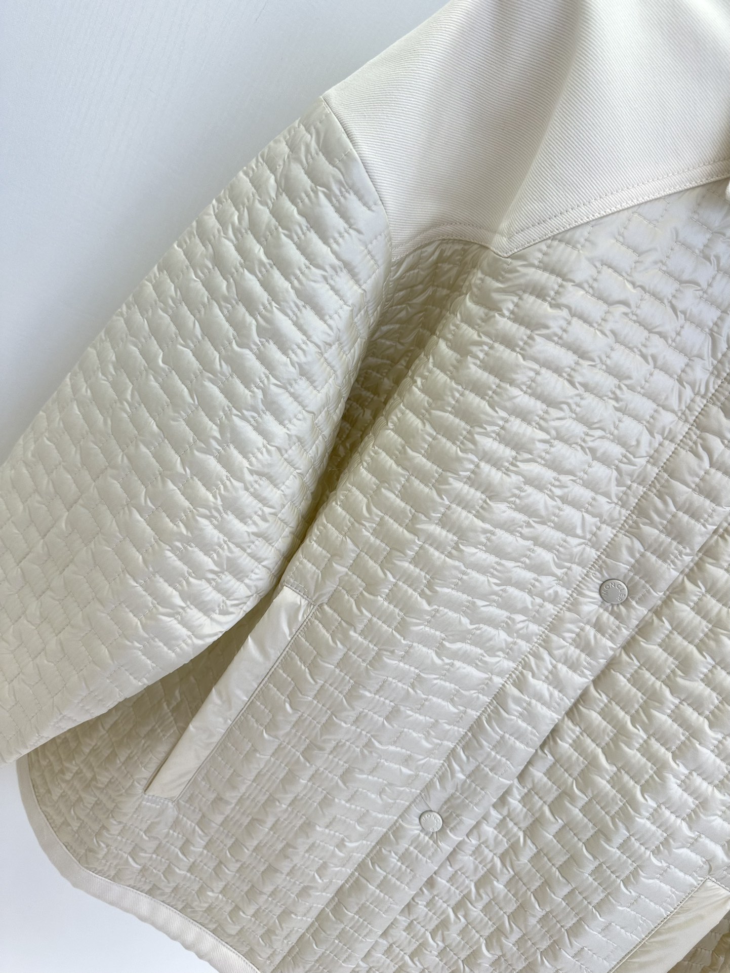 25 F NEWMoncle* 25Fw秋冬新款几何衍线压纹，翻领棉服外套|△独家yb开发!高版出品!防