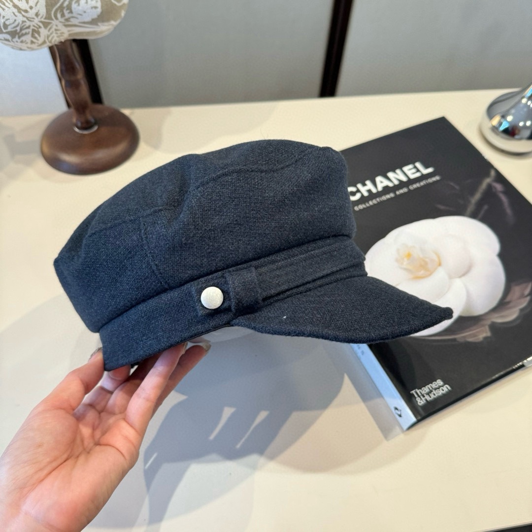 🆕

Gucci古奇羊毛画家鸭舌帽，百分百羊毛🦙%面料，头围57cm