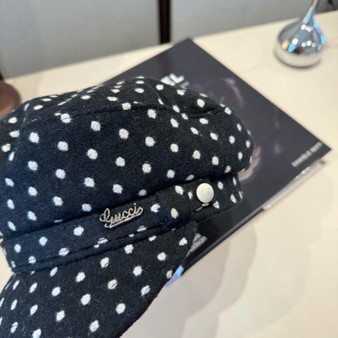 🆕

Gucci古奇羊毛画家鸭舌帽，百分百羊毛🦙%面料，头围57cm