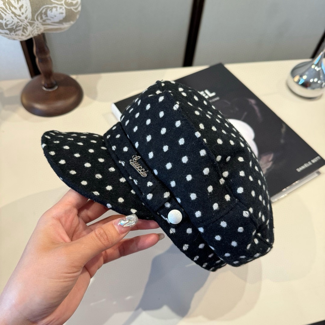 🆕

Gucci古奇羊毛画家鸭舌帽，百分百羊毛🦙%面料，头围57cm