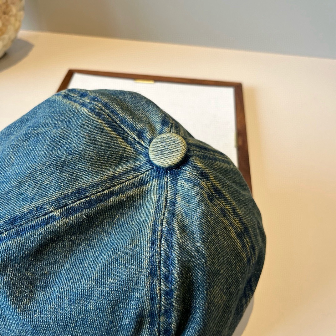 🆕

巴宝莉新款鸭舌前进帽，头围58cm