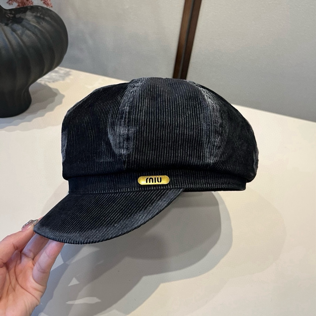 🆕

miumiu缪缪新款鸭舌画家帽，头围57cm