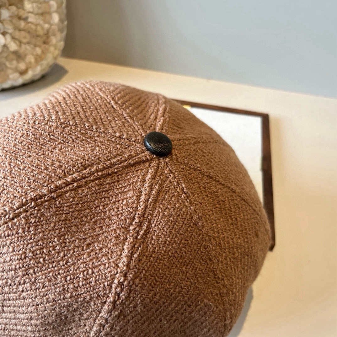 🆕

Gucci古奇新款鸭舌画家帽，头围57cm