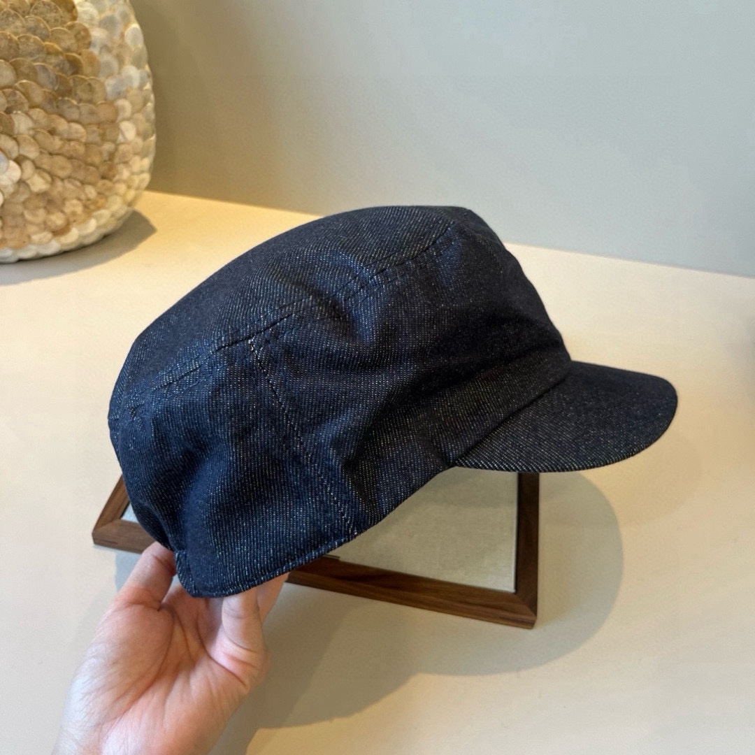 🆕

Lv新款鸭舌军帽，高级定制，头围57cm