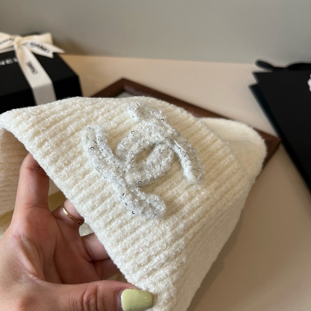 🆕

Chanel香奈儿针织毛线帽