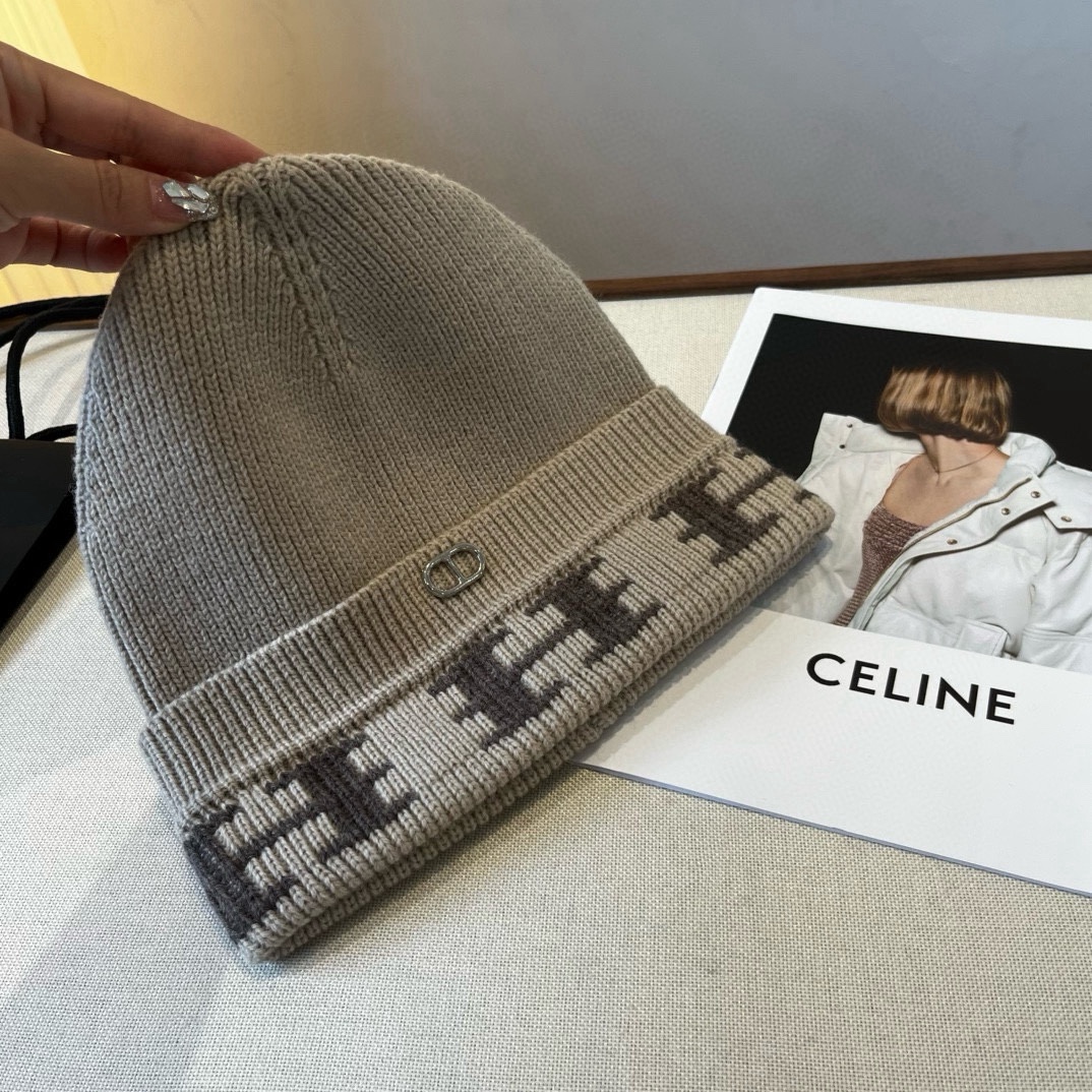 🆕

Hermes爱马仕新款针织毛线帽