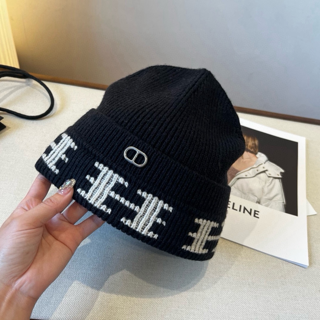 🆕

Hermes爱马仕新款针织毛线帽