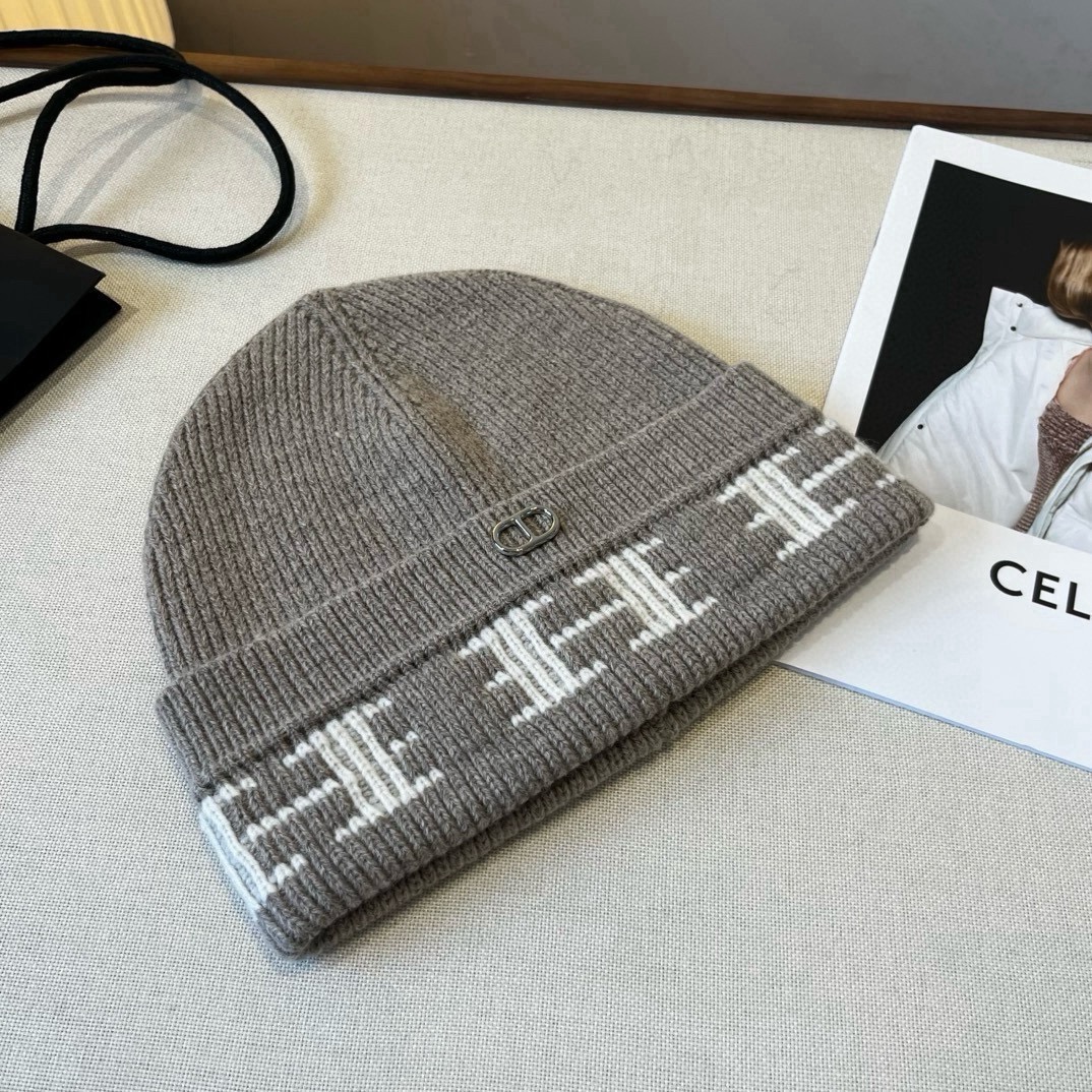 🆕

Hermes爱马仕新款针织毛线帽