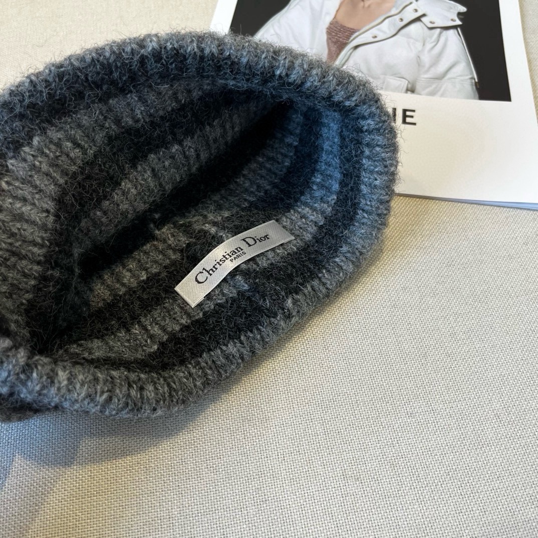 🆕

Dior Miss迪奥针织毛线帽，羊毛帽