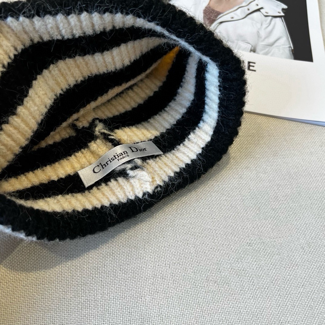 🆕

Dior Miss迪奥针织毛线帽，羊毛帽