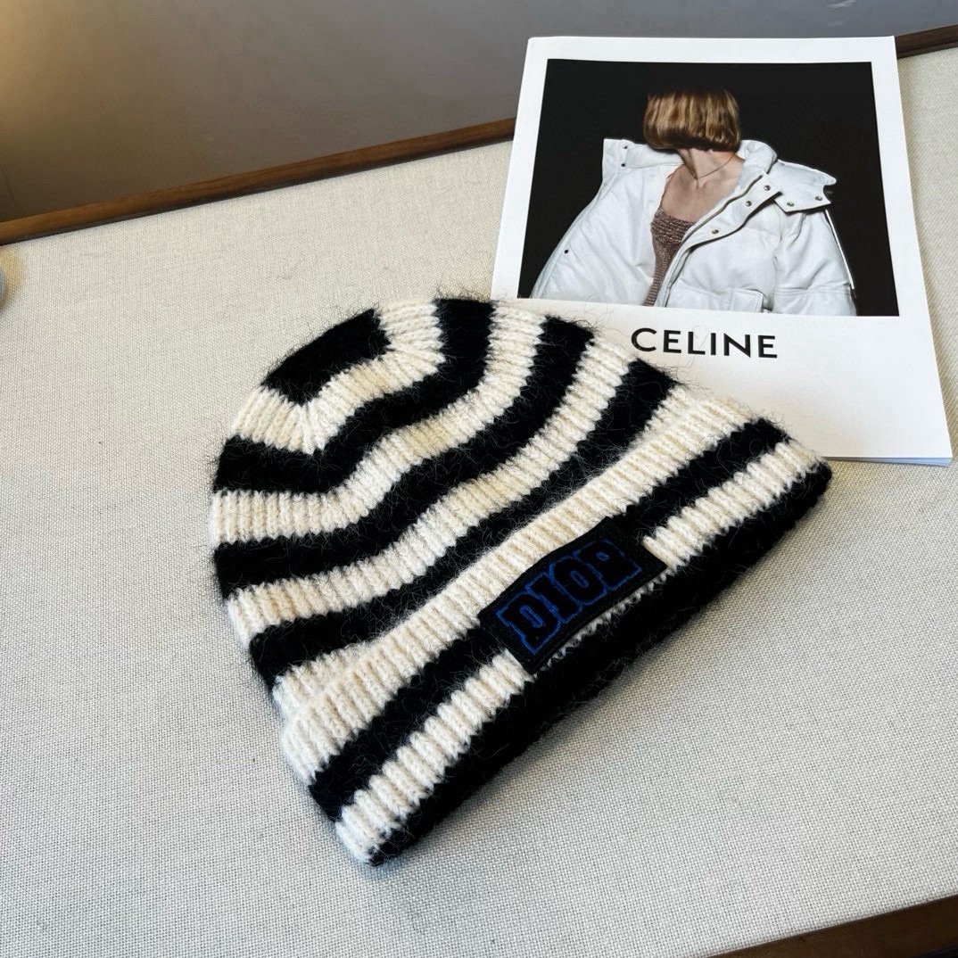 🆕

Dior Miss迪奥针织毛线帽，羊毛帽