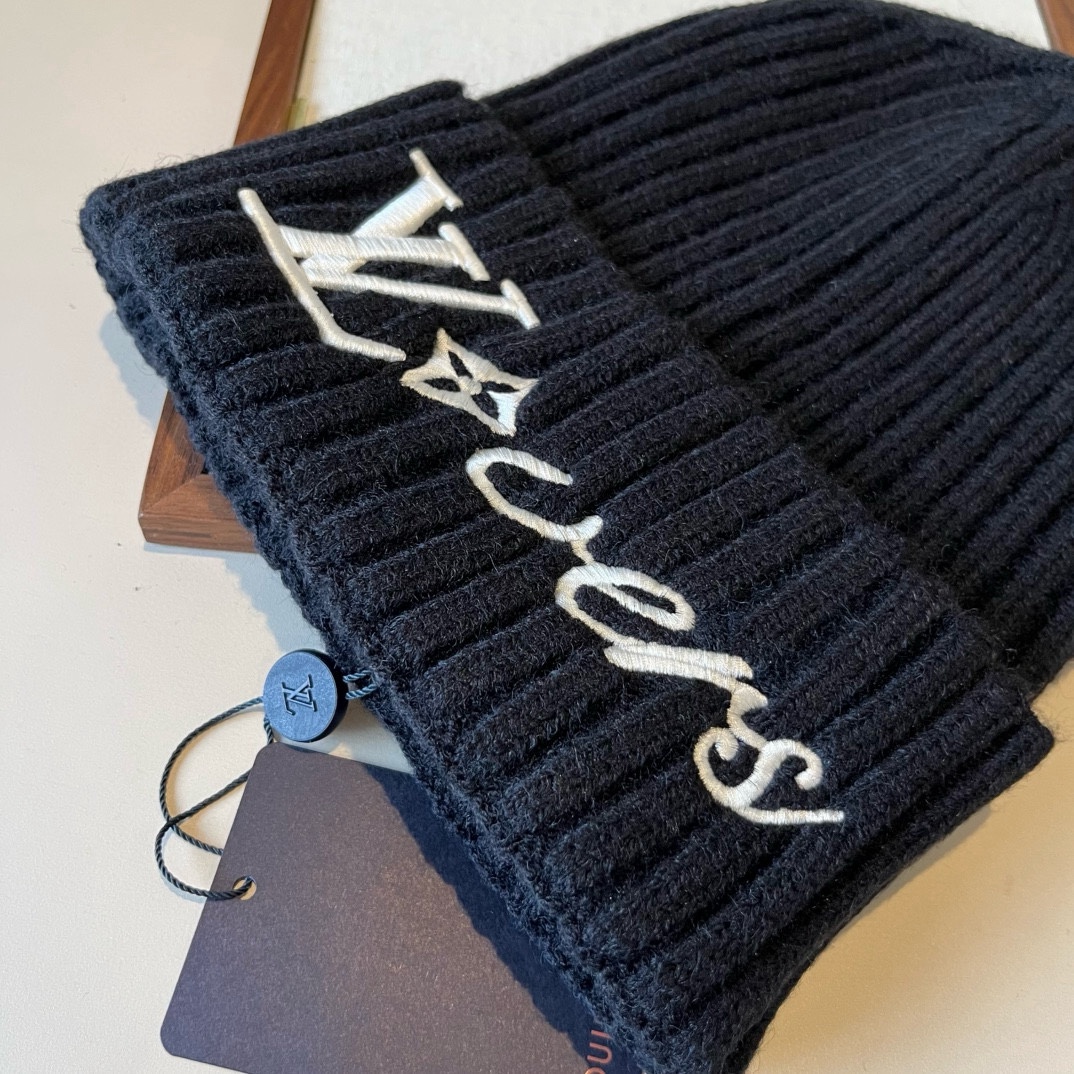 🆕

Lv路易斯新款毛线帽