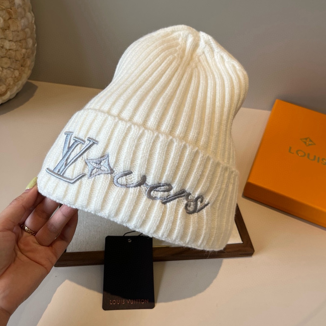 🆕

Lv路易斯新款毛线帽